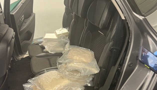 Прикордонники перекрили міжнародний канал: вилучили наркотиків на 42 мільйони