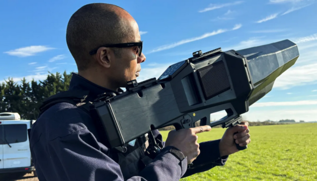 Біля військової бази в Естонії збили невідомий дрон