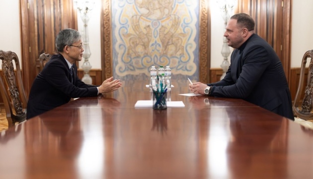 中込正志日本大使、イェルマーク・ウクライナ大統領府長官に高市政権下での支援継続伝える