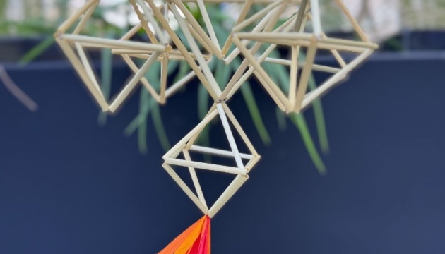 Український дім у Копенгагені запрошує на майстер-клас зі створення солом’яного «павука»