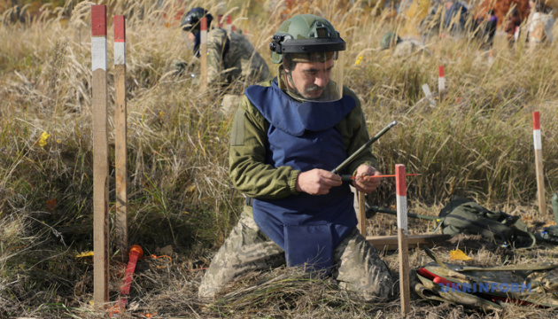 Навчання з гуманітарного розмінування для ветеранів у столицi / Фото: Юлія Овсяннікова, Укрінформ 
