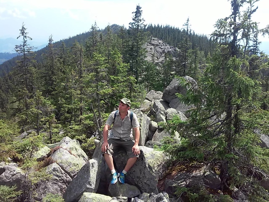 Пам’яті пластуна, добровольця Святослава Варення