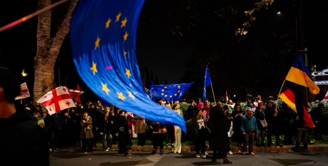 У столиці Грузії з нагоди річниці початку масових протестів проходить мітинг