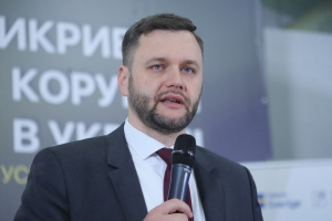Понад 70% українців дізнаються про корупцію із соцмереж - голова НАЗК
