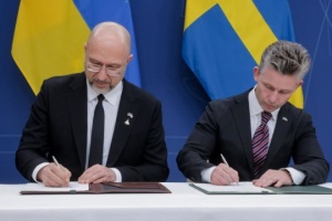 Ukraine und Schweden wollen Partnerschaft im Bereich Verteidigungsinnovationen ausbauen
