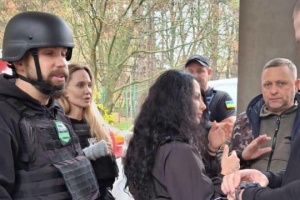 Анджеліна Джолі поділилася враженнями від поїздок до Херсона та Миколаєва