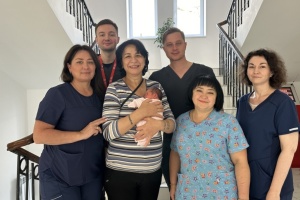 У Львові 52-річна захисниця втретє стала мамою