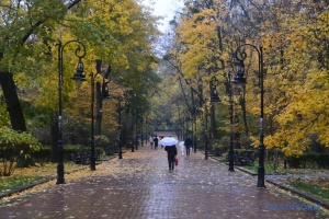 Завтра Україну накриють дощі, вдень до +16°