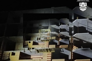 В Одесі після нічної атаки пошкоджена багатоповерхівка