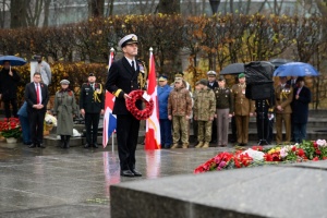 У Києві посли Канади та Британії вшанували пам’ять загиблих у двох світових війнах