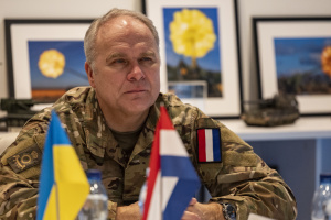 Штучний інтелект стає ключовим елементом сучасної війни - командувач Збройних сил Нідерландів