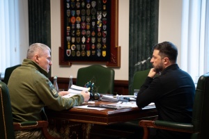 Zelensky : la Russie perdrait au moins 37 milliards de dollars de revenus pétroliers et gaziers cette année