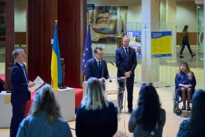 Експозиція «Казки про хоробрих» у Страсбурзі презентувала ініціативи української молоді