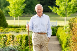 Букінгемський палац опублікував нове фото Чарльза ІІІ з нагоди Дня народження короля