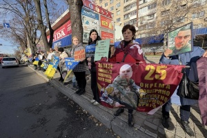 Акція на підтримку полонених пройшла у Запоріжжі