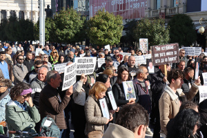 У Північній Македонії тисячі людей вимагали справедливості для жертв пожежі у нічному клубі