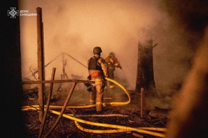 Rescuers extinguish large-scale fire in residential area in Sumy region after Russian shelling