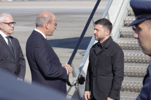 ゼレンシキー宇大統領、ギリシャ訪問を開始