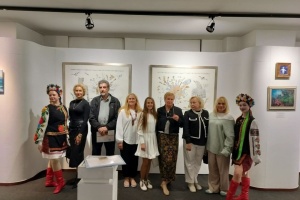 В Афінах громада організувала виставку «Україна та Греція в кольорах свободи»