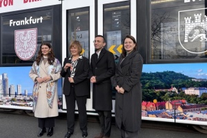 У Франкфурті запустили трамвайний вагон із львівськими пейзажами