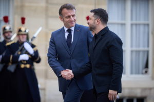 Зеленський і Макрон обговорили використання заморожених активів РФ для оборони України