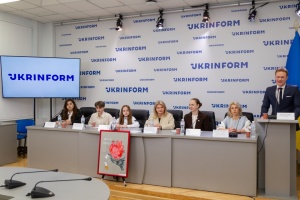 Майбутнє без нікотину: виставка дитячих малюнків до Дня захисту дітей