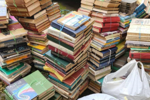 Тернополяни передали понад 1,5 тонни російської літератури на утилізацію