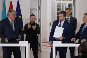 Ukraine, Spain sign five bilateral documents