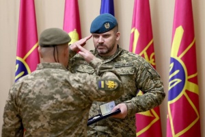 Гнатов вручив нагороди від Сирського найкращим сержантам ЗСУ