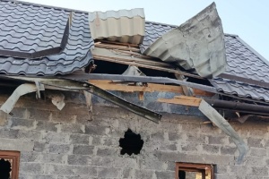 У прикарпатському селі пошкоджені дев’ять будинків через російські обстріли