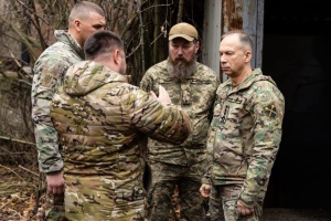 Syrski odwiedził kierunek Pokrowski: Wojska Obrony Narodowej próbują zakłócić szlaki logistyczne armii rosyjskiej