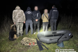 Поліція затримала на Закарпатті організаторів каналу незаконного виїзду до Угорщини