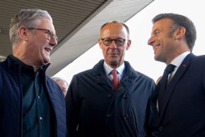 Лідери Європейської трійки проводять у Лондоні зустріч щодо мирного плану для України