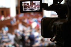 Opóźnienie w zatwierdzeniu budżetu nie będzie miało żadnych praktycznych konsekwencji - ekspert