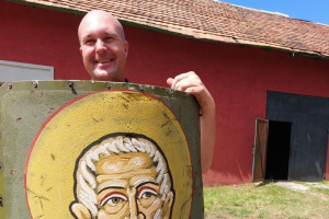 Поліцейський, що малює ікони