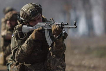 Propaganda rusa difunde noticias falsas sobre supuestos abusos relacionados con el consumo de alcohol en el ejército ucraniano