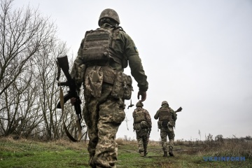 ウクライナ陸軍、外国人志願兵のための機会拡大に言及