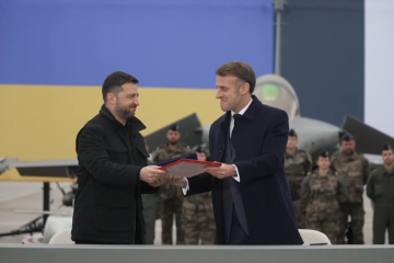 Zelensky: Ukraine orders 100 Rafale fighter jets from France