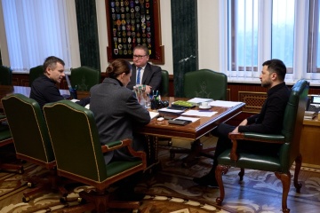 Zełenski spotkał się z przedstawicielami rządu na temat stabilności finansowej, sytuacji w sektorze obronnym i energetycznym