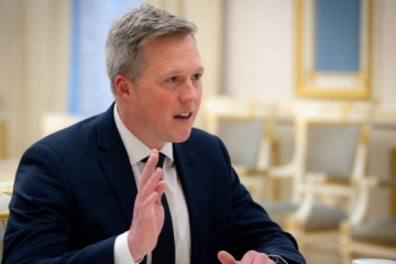 US Army Secretary Driscoll meets Russian delegation in Abu Dhabi 