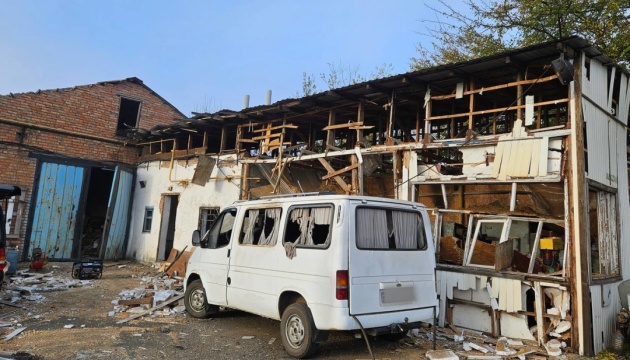 Kim muestra las consecuencias del ataque nocturno a Mykoláiv