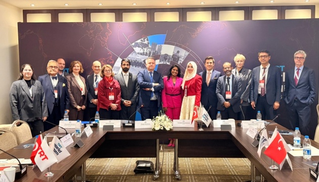 На форумі у Стамбулі відбувся круглий стіл про дипломатію в умовах російсько-української війни