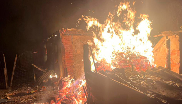 Guerre en Ukraine : Une femme tuée et quatre civils blessés dans des bombardements russes sur la région de Kharkiv