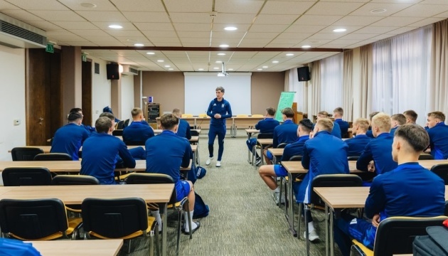 Відомий склад української футбольної «молодіжки» на листопадові матчі