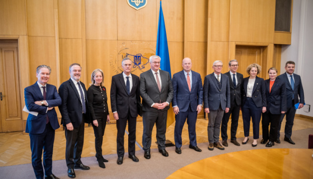 Sybiga aborda con la delegación de representantes de los países de la OTAN el aumento de las capacidades de largo alcance de Ucrania