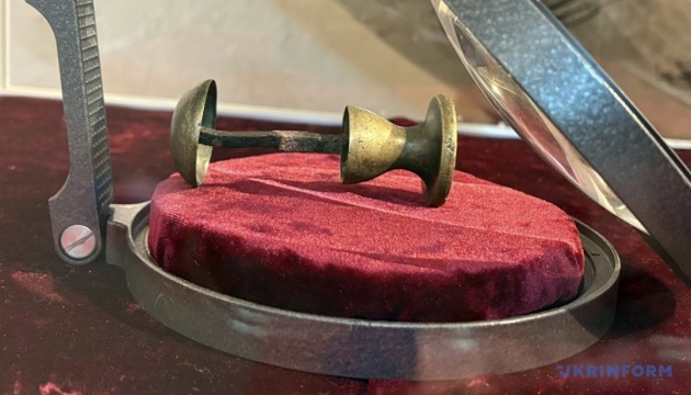 У Запоріжжі відкрили виставку з експонатами XVII-XVIII століть, які подарував заповіднику «Хортиця» меценат