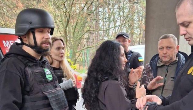 アンジェリーナ・ジョリーさん、ウクライナ南部訪問の印象を語る