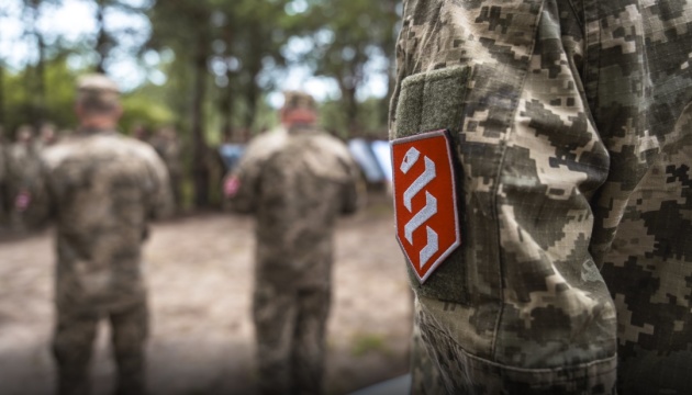 Зеленський нагородив бійців, які провели унікальну евакуацію пораненого за допомогою наземного дрона