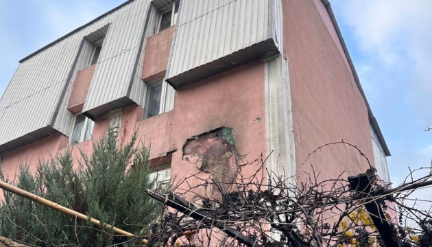 Un edificio de apartamentos en Odesa dañado por un ataque enemigo