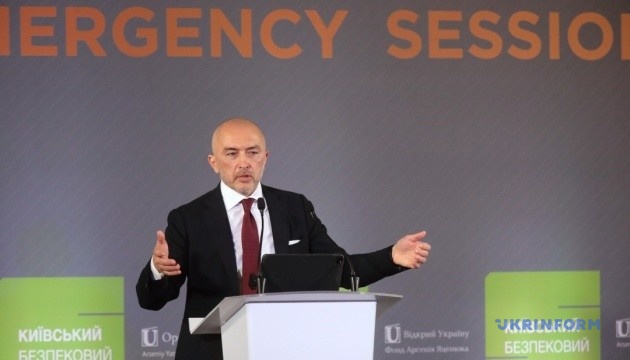 Голова НБУ: 80% українських підприємств готові до відключень електроенергії